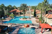 2BR Condo for 6: Pool, Hot Tub, 11mi to Disney