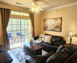 2BR Condo for 6: Pool, Hot Tub, 11mi to Disney - Image 2