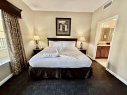 Entire Condo | Free Club access | 5 mins to Disney - Image 5