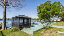 Lakefront House | Kayak | Fish | Grill - Image 2