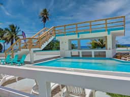 Playa Paradise: Queen ~ Bunk Bed | Sleeps 6 - Image 4