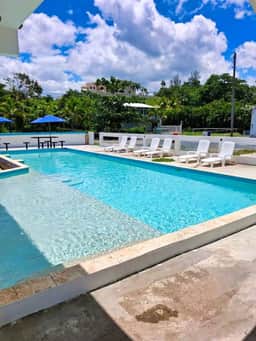 Playa Paradise: Queen ~ Bunk Bed | Sleeps 6 - Image 3
