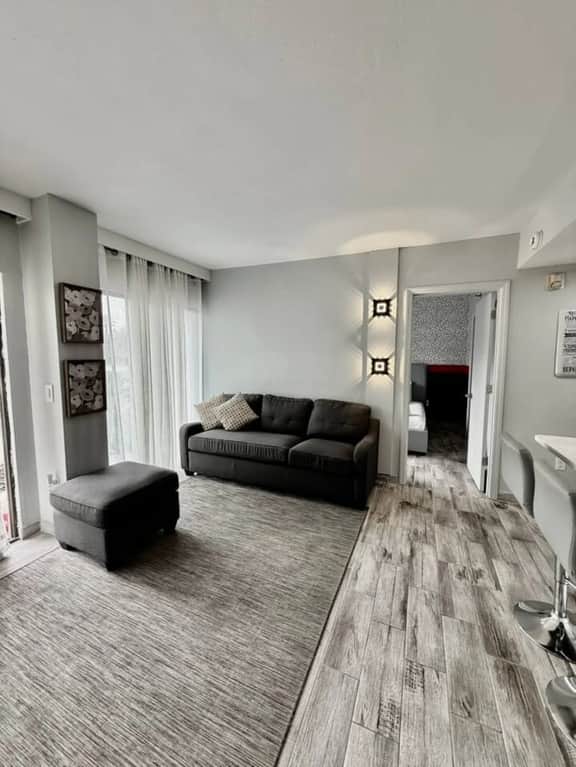 2BR | Free Resort Access | Minutes to Parks - Image 4