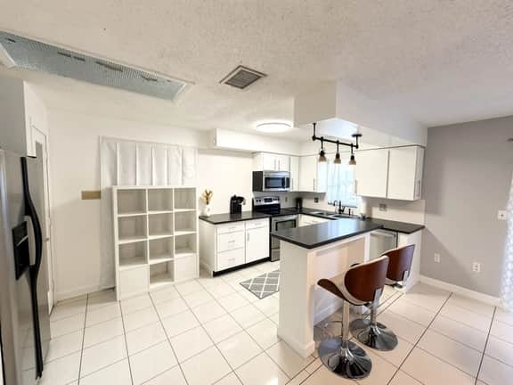 Entire 3-Bedroom House in Kissimmee - Image 4