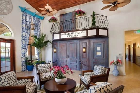 Paradise Palm Home Stay / Near parks - Image 3