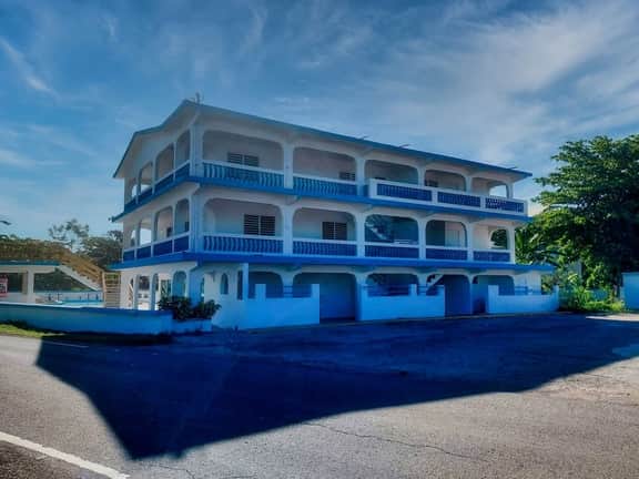 Playa Paradise: Queen ~ Bunk Bed | Sleeps 6 - Image 5